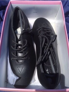 Children's BLOCH Black Dance Techno Tap Shoes Size 5 1/2